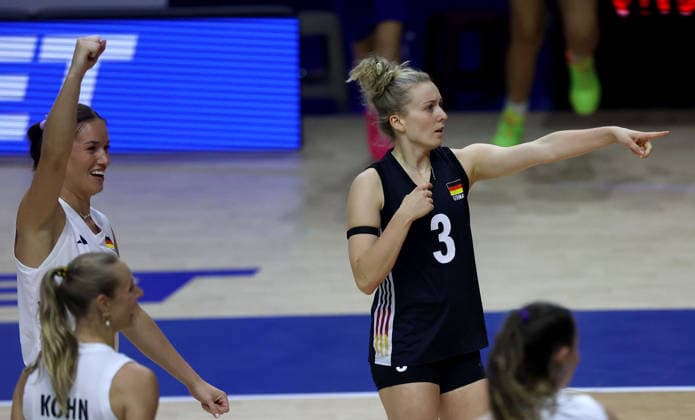08.07.2026 Belgrade(Serbia) Czechia Czech Republic-Germany Nations League women s volleyball Pia Timmer(L),Annie Cesar(r) Germany :