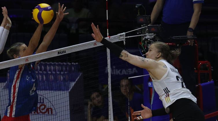 08.07.2026 Belgrade(Serbia) Czechia Czech Republic-Germany Nations League women s volleyball Lena Kindermann(R)Germany :