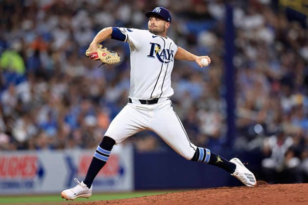 July 8, 2026, St. Petersburg, Florida, USA: Tampa Bay Rays starting pitcher Shane McClanahan (18) delivers a pitch during an MLB, Baseball Herren, USA game against the New York Yankees on July 8, 2026 at Tropicana Field. The Rays beat the Yankees 3-0. MLB 2026: Tampa Bay Rays 3 : 0 New York Yankees  - ZUMAh180 20260708_zsp_h180_063 Copyright: xKimxHukarix