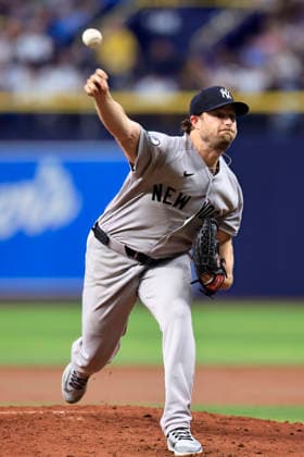 July 8, 2026, St. Petersburg, Florida, USA: New York Yankees starting pitcher Gerrit Cole (45) delivers a pitch during an MLB, Baseball Herren, USA game against the Tampa Bay Rays on July 8, 2026 at Tropicana Field. The Rays beat the Yankees 3-0. MLB 2026: Tampa Bay Rays 3 : 0 New York Yankees  - ZUMAh180 20260708_zsp_h180_066 Copyright: xKimxHukarix