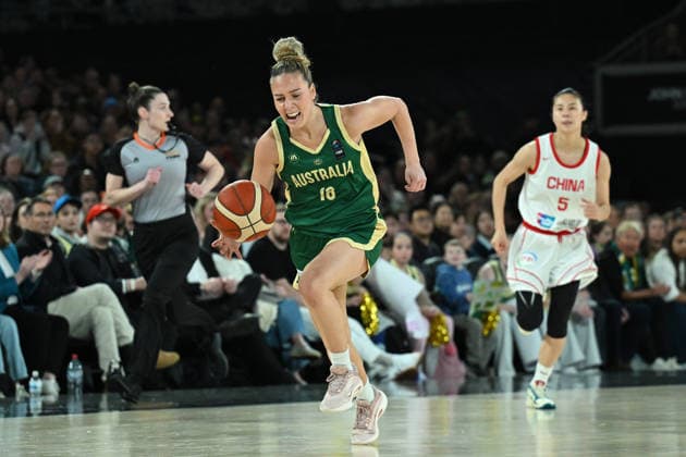 BASKETBALL AUSTRALIA CHINA WOMEN, Abbey Ellis of Australia (centre) in action during the Women s international match, Länderspiel, Nationalmannschaft between Australia and China at John Cain Arena in Melbourne, Thursday, July 9, 2026. ( NO ARCHIVING, EDITORIAL USE ONLY MELBOURNE VICTORIA AUSTRALIA  Copyright: xJAMESxROSSx 20260709138039796176
