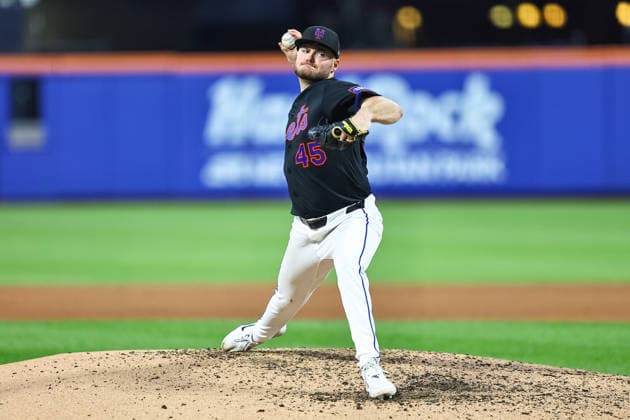 MLB, Baseball Herren, USA Kansas City Royals Vs. New York Mets New York Mets starting pitcher Christian Scott 45 throws during the fifth inning of a baseball game against the Kansas City Royals at Citi Field in Corona, New York, on July 8, 2026. New York City New York United States  Copyright: xGordonxDonovanx originalFilename:donovan-mlbkansa260708_npGZB.jpg