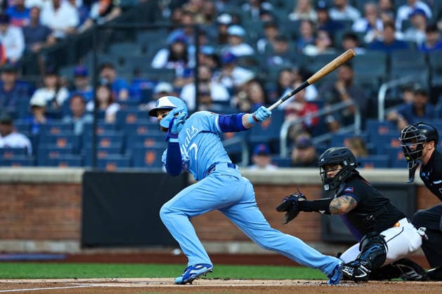 MLB, Baseball Herren, USA Kansas City Royals Vs. New York Mets Kansas City Royals Bobby Witt Jr. 7 singles during the first inning of a baseball game against the New York Mets at Citi Field in Corona, New York,Wednesday, July 8, 2026. New York City New York United States  Copyright: xGordonxDonovanx originalFilename:donovan-mlbkansa260708_npZkT.jpg