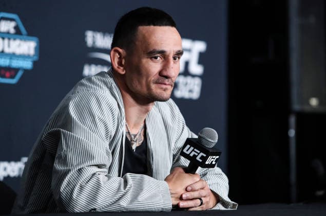 UFC 329 press conference, PK, Pressekonferenz T-Mobile Arena, Las Vegas, Nevada, United States 8 7 2026 Max Holloway Max Holloway 8 7 2026  Copyright: xTomxHoganx-xHoganphotos.comx916x947x8354xtomhoganphotos@gmail.comx McgregorHollowayMediaDay_Hoganphotos16015