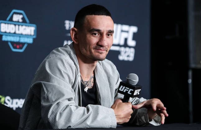 UFC 329 press conference, PK, Pressekonferenz T-Mobile Arena, Las Vegas, Nevada, United States 8 7 2026 Max Holloway Max Holloway 8 7 2026  Copyright: xTomxHoganx-xHoganphotos.comx916x947x8354xtomhoganphotos@gmail.comx McgregorHollowayMediaDay_Hoganphotos16017