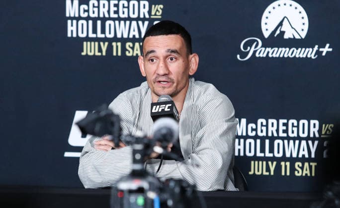 UFC 329 press conference, PK, Pressekonferenz T-Mobile Arena, Las Vegas, Nevada, United States 8 7 2026 Max Holloway Max Holloway 8 7 2026  Copyright: xTomxHoganx-xHoganphotos.comx916x947x8354xtomhoganphotos@gmail.comx McgregorHollowayMediaDay_Hoganphotos16022