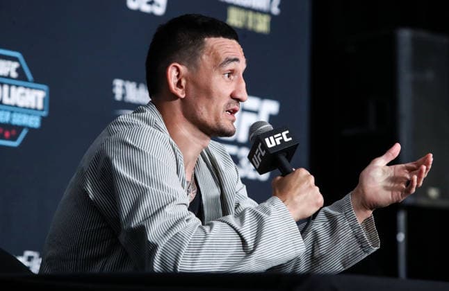 UFC 329 press conference, PK, Pressekonferenz T-Mobile Arena, Las Vegas, Nevada, United States 8 7 2026 Max Holloway Max Holloway 8 7 2026  Copyright: xTomxHoganx-xHoganphotos.comx916x947x8354xtomhoganphotos@gmail.comx McgregorHollowayMediaDay_Hoganphotos16024