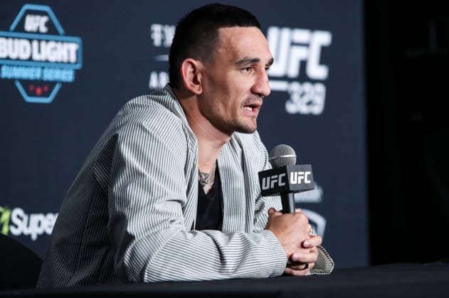 UFC 329 press conference, PK, Pressekonferenz T-Mobile Arena, Las Vegas, Nevada, United States 8 7 2026 Max Holloway Max Holloway 8 7 2026  Copyright: xTomxHoganx-xHoganphotos.comx916x947x8354xtomhoganphotos@gmail.comx McgregorHollowayMediaDay_Hoganphotos16025