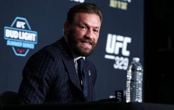UFC 329 press conference, PK, Pressekonferenz T-Mobile Arena, Las Vegas, Nevada, United States 8 7 2026 Conor McGregor Conor McGregor 8 7 2026  Copyright: xTomxHoganx-xHoganphotos.comx916x947x8354xtomhoganphotos@gmail.comx McgregorHollowayMediaDay_Hoganphotos16029
