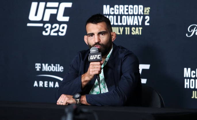 UFC 329 press conference, PK, Pressekonferenz T-Mobile Arena, Las Vegas, Nevada, United States 8 7 2026 Benoit Saint Denis Benoit Saint Denis 8 7 2026  Copyright: xTomxHoganx-xHoganphotos.comx916x947x8354xtomhoganphotos@gmail.comx McgregorHollowayMediaDay_Hoganphotos16046