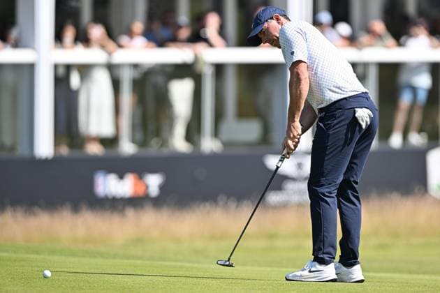 Scottish Open Day One Rory McIlroy puts on hole 18 on Day One of the Genesis Scottish Open 2026 at The Renaissance Club, North Berwick 09 07 2026 UK Newspapers OUT Copyright: xJamiexJohnstonx FIL-23615-0003