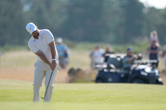 NORTH BERWICK, SCOTLAND - JULY 9: Chris Gotterup chips to the 14th green during Round 1 of the Genesis Scottish Open at the Renaissance Club, North Berwick on July 9, 2026 in North Berwick, Scotland Genesis Scottish Open Round 1