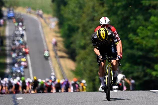 Tour de France 2026 Stage 6 GAVARNIE-CEDRE, FRANCE - JULY 09 : Artz Huub (NED) of Lotto - Intermarche and Campenaerts Victor (BEL) of Team Visma Lease a Bike during stage 6 of the 113rd edition of Tour de France an UCI World Tour 2.UWT cycling road race stage for Men Elite of 186 km with start in Pau and finish in Gavarnie-Cedre on July 9, 2026 in Gavarnie-Cedre, France, 09 07 2026 ( Motordriver Kurt Vandenborre - Gavarnie-Cedre France  Copyright: xTomasxSiskx