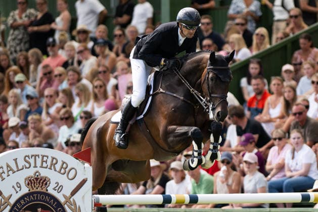 260709 Carl-Walter Fox of Sweden with horse Eka First Navy Jack competes in Falsterbo Grand Prix qualification during Falsterbo Horse Show on July 9, 2026 in Falsterbo. Photo: Avdo Bilkanovic BILDBYRAN COP 115 AB0378 ridsport equestrian falsterbo horse show ridsportlaget bbeng hoppning *** July 9, 2026: Carl Walter Fox of Sweden, riding Eka First Navy Jack, competes in the Falsterbo Grand Prix qualifier during the Falsterbo Horse Show on July 9, 2026 in Falsterbo. Photo by Avdo Bilkanovic, BILDBYRAN COP 115 AB0378. equestrian sports, Falsterbo Horse Show, Ridsportlaget BBENG, show jumping  Copyright: AVDOxBILKANOVIC BB260709AB029