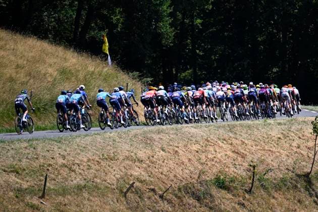 Tour de France 2026 Stage 6 GAVARNIE-CEDRE, FRANCE - JULY 09 : illustration picture peloton during stage 6 of the 113rd edition of Tour de France an UCI World Tour 2.UWT cycling road race stage for Men Elite of 186 km with start in Pau and finish in Gavarnie-Cedre on July 9, 2026 in Gavarnie-Cedre, France, 09 07 2026 ( Motordriver Kurt Vandenborre - Gavarnie-Cedre France  Copyright: xTomasxSiskx