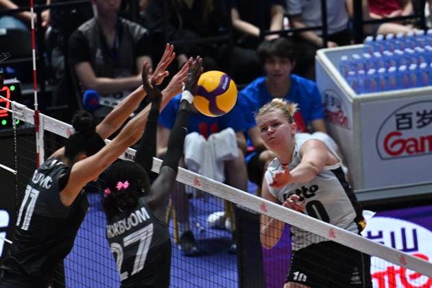 RECORD DATE NOT STATED HONG KONG-SPORTS Volleyball Nations League Hong Kong Pauline Martin (No.10) from team Belgium during the match between Canada and Belgium at Volleyball Nations League Hong Kong 2026 in Hong Kong, July 9, 2026.NEXPHER Kobe Li Hong Kong