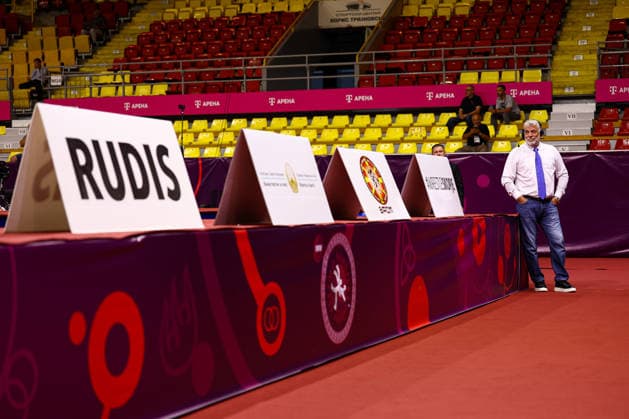 U20 European Championships Podium 60kg GR - Önder Yaksi - Director of Protocol *** U20 European Championships Podium, 60 kg GR: Önder Yaksi, Director of Protocol Copyright: xJakexKirkmanx xUnitedxWorldxWrestlingx Jake Kirkman United World Wrestling