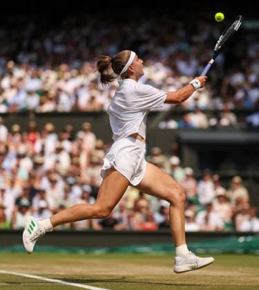 Karolina Muchova during her semi-final match Wimbledon Tennis Championships, Day 11, The All England Lawn Tennis and Croquet Club, London, UK - 09 Jul 2026London The All England Lawn Tennis and United Kingdom  Copyright: xEllaxLing Shutterstockx 16981022ag
