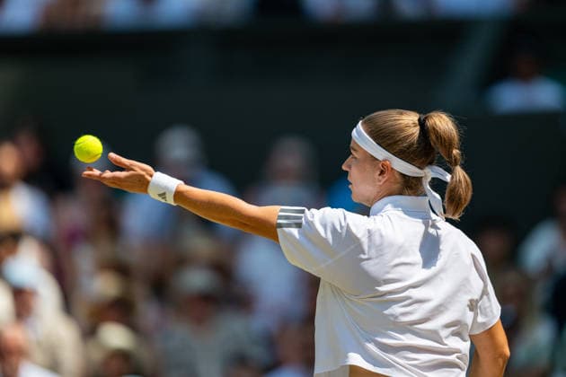 Tennis - Wimbledon Championship 2026 - Day 11 LONDON, ENGLAND - Thursday, July 9, 2026: Karolina Muchova (CZE) during the Ladies Singles Semi-Final match on Day Eleven of The Championships Wimbledon 2026 at the All England Lawn Tennis and Croquet Club. (Photo by Kirsten Holst Propaganda) LONDON All England Lawn Tennis and Croq GREATER LONDON ENGLAND  Copyright: xKirstenxHolstx 2026-07-09-012-Wimbledon_Day_11