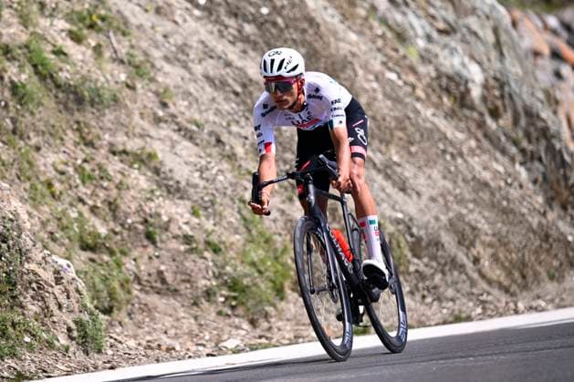 Tour de France 2026 Stage 6 GAVARNIE-CEDRE, FRANCE - JULY 09 : Del Toro Isaac (MEX) of UAE Team Emirates - XRG during stage 6 of the 113rd edition of Tour de France an UCI World Tour 2.UWT cycling road race stage for Men Elite of 186 km with start in Pau and finish in Gavarnie-Cedre on July 9, 2026 in Gavarnie-Cedre, France, 09 07 2026 ( Motordriver Kurt Vandenborre - Gavarnie-Cedre France  Copyright: xTomasxSiskx