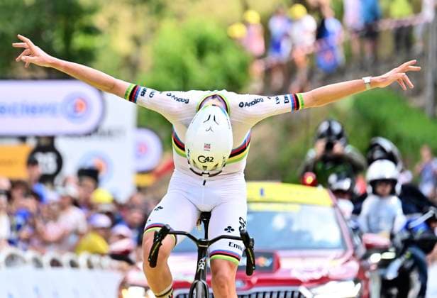 Tour de France 2026 Stage 6 GAVARNIE-CEDRE, FRANCE - JULY 09 : Pogacar Tadej (SLO) of UAE Team Emirates - XRG wins during stage 6 of the 113rd edition of Tour de France an UCI World Tour 2.UWT cycling road race stage for Men Elite of 186 km with start in Pau and finish in Gavarnie-Cedre on July 9, 2026 in Gavarnie-Cedre, France, 09 07 2026 ( Motordriver Kurt Vandenborre - Gavarnie-Cedre France  Copyright: xPeterxDexVoechtx