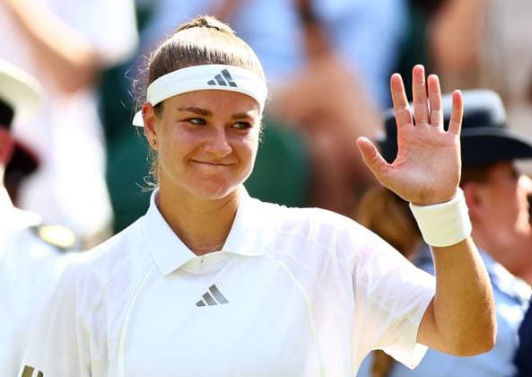 Karolina Muchova celebrates winning her semi final match Wimbledon Tennis Championships, Day 11, The All England Lawn Tennis and Croquet Club, London, UK - 09 Jul 2026London The All England Lawn Tennis and United Kingdom  Copyright: xJamesxMarsh Shutterstockx 16981021cw