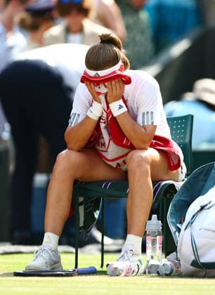 Karolina Muchova celebrates winning her semi final match Wimbledon Tennis Championships, Day 11, The All England Lawn Tennis and Croquet Club, London, UK - 09 Jul 2026London The All England Lawn Tennis and United Kingdom  Copyright: xJamesxMarsh Shutterstockx 16981021cx