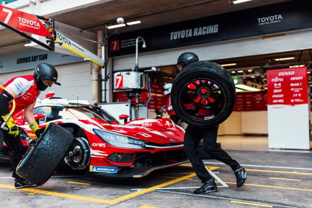FIA WEC - 6 HOURS OF SAO PAULO 2026 07 CONWAY Mike (gbr), KOBAYASHI Kamui (jpn), DE VRIES Nyck (nld), Toyota Racing, Toyota TR010 Hybrid 07, Hypercar, pitstop, arrÃªt aux stands during the 6 Hours of Sao Paulo 2026, 4th round of the 2026 FIA World Endurance Championship, from July 10 to 12, 2026 on the Interlagos Circuit in Sao Paulo, Brazil -  Copyright: xAndreaxLorenzinax