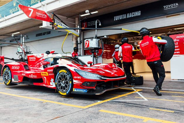 FIA WEC - 6 HOURS OF SAO PAULO 2026 07 CONWAY Mike (gbr), KOBAYASHI Kamui (jpn), DE VRIES Nyck (nld), Toyota Racing, Toyota TR010 Hybrid 07, Hypercar, pitstop, arrÃªt aux stands during the 6 Hours of Sao Paulo 2026, 4th round of the 2026 FIA World Endurance Championship, from July 10 to 12, 2026 on the Interlagos Circuit in Sao Paulo, Brazil -  Copyright: xAndreaxLorenzinax