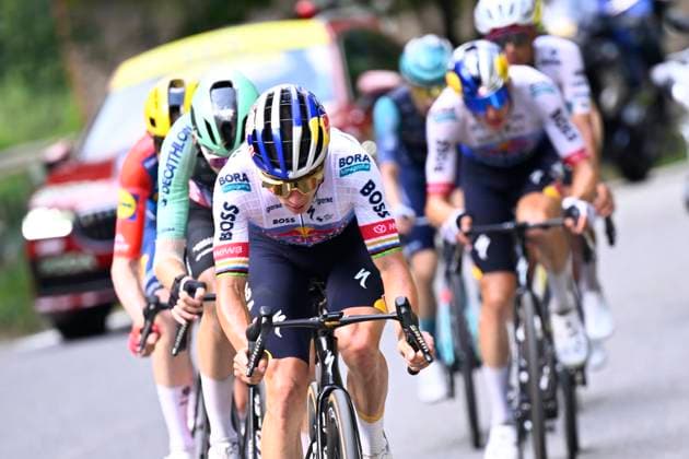 Tour de France 2026 Stage 6 GAVARNIE-CEDRE, FRANCE - JULY 09 : Evenepoel Remco (BEL) of Red Bull - BORA - Hansgrohe during stage 6 of the 113rd edition of Tour de France an UCI World Tour 2.UWT cycling road race stage for Men Elite of 186 km with start in Pau and finish in Gavarnie-Cedre on July 9, 2026 in Gavarnie-Cedre, France, 09 07 2026 ( Motordriver Kurt Vandenborre - Gavarnie-Cedre France  Copyright: xTomasxSiskx