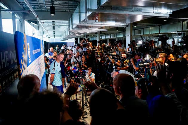 World Cup 2026 Fort Lauderdale, Florida , USA 20260709. Norway s Erling Braut Haaland during a press conference, PK, Pressekonferenz with the Norway men s national football team at Inter Miami CF Stadium. Photo: Fredrik Varfjell NTB Fort Lauderdale, Florida United States EDITORIAL USE ONLY. RESTRICTED USE FOR BETTING COMPANIES Ref:_SPOHxYl2ha_lCk.jpg *** 2026 World Cup, Fort Lauderdale, Florida, USA 20260709 Norway’s Erling Braut Haaland during a press conference with the Norway men’s national soccer team at Inter Miami CF Stadium. Photo: Fredrik Varfjell, NTB. Fort Lauderdale, Florida, United States. EDITORIAL USE ONLY. RESTRICTED USE FOR BETTING COMPANIES.  Copyright: xFredrikxVarfjellx xNTBx