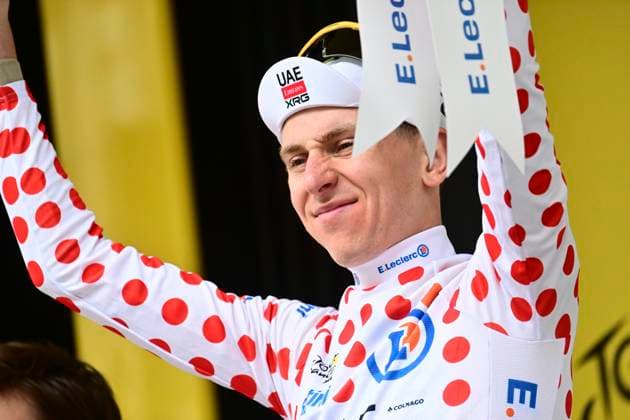 Tour de France 2026 Stage 6 GAVARNIE-CEDRE, FRANCE - JULY 09 : Pogacar Tadej (SLO) of UAE Team Emirates - XRG pictured with the polka dot jersey during the podium ceremony of stage 6 of the 113rd edition of Tour de France an UCI World Tour 2.UWT cycling road race stage for Men Elite of 186 km with start in Pau and finish in Gavarnie-Cedre on July 9, 2026 in Gavarnie-Cedre, France, 09 07 2026 ( Motordriver Kurt Vandenborre - Gavarnie-Cedre France  Copyright: xPeterxDexVoechtx