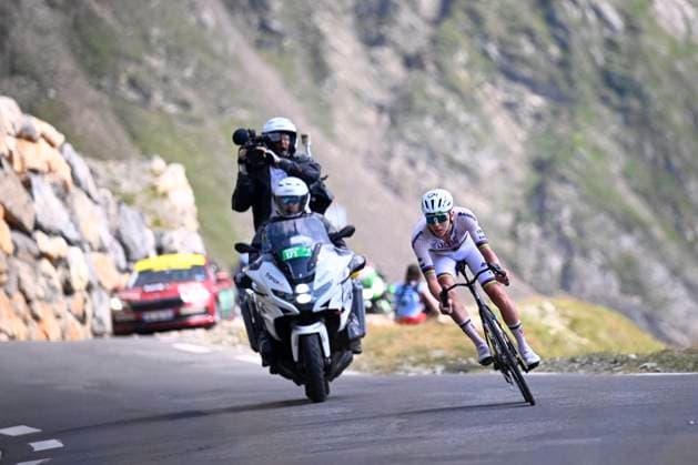 Tour de France 2026 Stage 6 GAVARNIE-CEDRE, FRANCE - JULY 09 : Pogacar Tadej (SLO) of UAE Team Emirates - XRG during stage 6 of the 113rd edition of Tour de France an UCI World Tour 2.UWT cycling road race stage for Men Elite of 186 km with start in Pau and finish in Gavarnie-Cedre on July 9, 2026 in Gavarnie-Cedre, France, 09 07 2026 ( Motordriver Kurt Vandenborre - Gavarnie-Cedre France  Copyright: xTomasxSiskx
