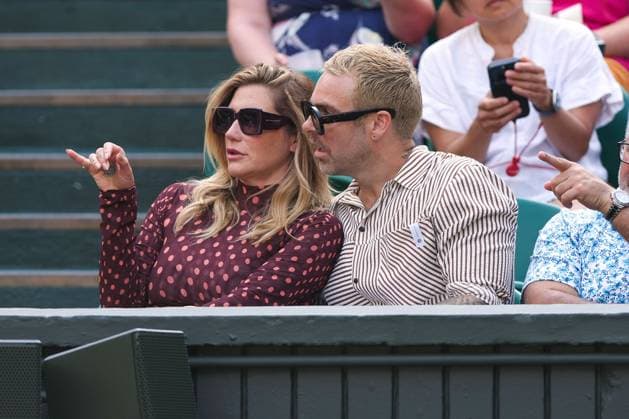 Kesha and Joshua Pelatzky watching the action on Centre Court Wimbledon Tennis Championships, Day 11, The All England Lawn Tennis and Croquet Club, London, UK - 09 Jul 2026London The All England Lawn Tennis and United Kingdom  Copyright: xKieranxMcManus Shutterstockx 16981024bc