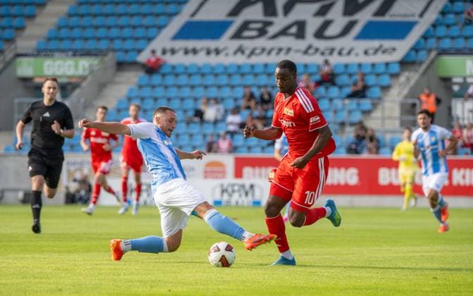 Fußball, Herren, Saison 2026 2027, Testspiel, Chemnitzer FC - 1. FC Union Berlin, v. l. Andreas Geipl (Chemnitzer FC), Ilyas Ansah (1. FC Union), 09.07. 2026, *** Soccer, Men s, 2026–2027 Season, Friendly Match, Chemnitzer FC vs. 1. FC Union Berlin, from left: Andreas Geipl (Chemnitzer FC), Ilyas Ansah (1. FC Union), July 9, 2026, Copyright: xMatthiasxKochx