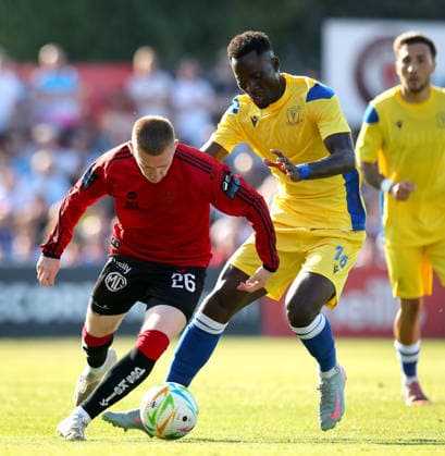 UEFA Europa Conference League First Qualifying Round First Leg, Dalymount Park, Dublin 9 7 2026 Bohemians vs St. Joseph s Bohs™ Ross Tierney and Bakary Essamay Diedhiou of St. Joseph s Ross Tierney and Bakary Essamay Diedhiou 9 7 2026  Copyright: xx RB2_9473