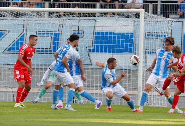 CFC vs 1. FC Union Berlin 09.07.2026 Chemnitz, eins Stadion- An der Gellertstrasse, Fussball, Regionalliga Nordost, , Testspiel , CFC, CFC vs 1. FC Union Berlin Gefahr vor cem chemnitzer Tor Chemnitz Sachsen BRD *** CFC vs. 1 FC Union Berlin, July 9, 2026, Chemnitz, eins Stadion on Gellertstrasse, Sports, Soccer, Northeast Regional League, , Friendly Match, CFC, CFC vs. 1 FC Union Berlin, Danger in front of the Chemnitz goal, Chemnitz, Saxony, Germany