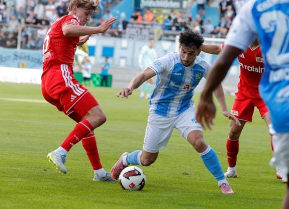 CFC vs 1. FC Union Berlin 09.07.2026 Chemnitz, eins Stadion- An der Gellertstrasse, Fussball, Regionalliga Nordost, , Testspiel , CFC, CFC vs 1. FC Union Berlin Domenico Alberico am Ball Chemnitz Sachsen BRD *** CFC vs. 1 FC Union Berlin, July 9, 2026, Chemnitz, eins Stadion on Gellertstrasse, Sports, Soccer, Northeast Regional League, , Friendly Match, CFC, CFC vs. 1 FC Union Berlin, Domenico Alberico with the ball, Chemnitz, Saxony, Germany