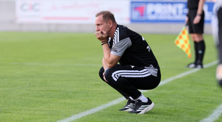 Chemnitz, 09.07.2026, Stadion an der Gellertstraße, Fußball, Testspiel , Chemnitzer FC vs. 1.FC Union Berlin , Im Bild; Trainer Mauro Lustrinelli, Union Berlin. , Nur zur redaktionellen Nutzung. Only editorial use. , *** Chemnitz, July 9, 2026, Gellertstraße Stadium, Soccer, Friendly Match, Chemnitzer FC vs. 1. FC Union Berlin, Pictured: Coach Mauro Lustrinelli, Union Berlin, For editorial use only, Picture Point