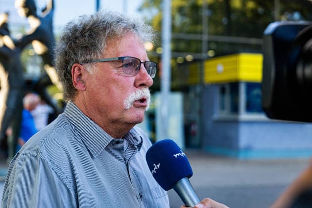 09.07.2026, GER, Handball, ThSV Eisenach Mitgliederversammlung ThSV Eisenachs Präsident Shpetim Alaj tritt nach 8 1 2 Jahren Amtszeit zurück und Jürgen Beck 99817 Eisenach Werner-Assmann-Halle Am Sportp Thueringen Deutschland *** July 9, 2026, GER, Handball, ThSV Eisenach General Meeting: ThSV Eisenach President Shpetim Alaj steps down after 8 1 2 years in office; Jürgen Beck, 99817 Eisenach, Werner Assmann Hall, Am Sportp, Thuringia, Germany