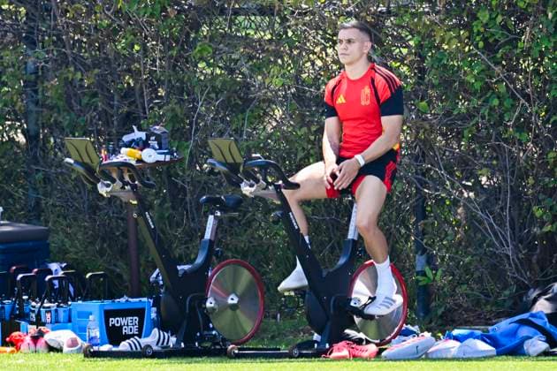 Belgian national football team - FIFA World Cup, WM, Weltmeisterschaft, Fussball 2026 - media activities 09 07 2026 LOS ANGELES, UNITED STATES OF AMERICA - JULY 09 : Trossard Leandro forward of Belgium pictured during a training session at the LA Galaxy stadium ahead of the FIFA World Cup 2026 quarter final match between Spain and Belgium on July 9, 2026 in Los Angeles, United States of America, 09 07 2026 Los Angeles United States of America  Copyright: xNicoxVereeckenx