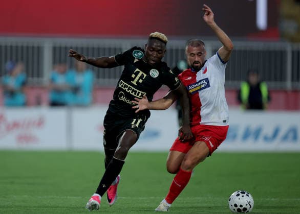 Vojvodina v Ferencvaros, UEFA Europa League first qualifying round, 1st leg, season 2026 2027 Novi Sad, Serbia. 9th July, 2026. Vojvodina s Ifet Djakovac (R) vies with Ferencvaros Bamidele Yusuf (L) during the UEFA Europa League first qualifying round first leg football match between Vojvodina and Ferencvaros on July 9. 2026. in Novi Sad, Serbia. Novi Sad Serbia Copyright: xPedjaxMilosavljevic STARSPORTx x