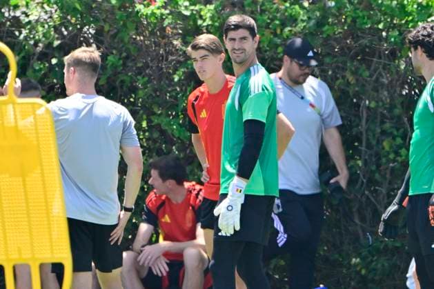 Belgian national football team - FIFA World Cup, WM, Weltmeisterschaft, Fussball 2026 - media activities 09 07 2026 LOS ANGELES, UNITED STATES OF AMERICA - JULY 09 : Courtois Thibaut goalkeeper of Belgium and De Ketelaere Charles midfielder of Belgium pictured during a training session ahead of the FIFA World Cup 2026 quarter final match between Spain and Belgium on July 9, 2026 in Los Angeles, United States of America, 09 07 2026 Los Angeles United States of America  Copyright: xJanxDexMeuleneirx