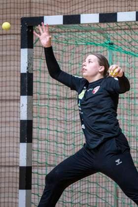 Handball Bundesliga Frauen,HBF, Saison 2026 2027-SV Union Halle-Neustadt Training Halle, Deutschland 09.Juli 2026: Im Bild:Neuzugang Torhueterin Lena Schmied (Halle) Halle Saale SWH Arena Sachsen-Anhalt Deutschland *** Women s Handball Bundesliga (HBF), 2026–2027 Season; SV Union Halle Neustadt Training in Halle, Germany, July 9, 2026. Pictured: New signing, goalkeeper Lena Schmied, in Halle (Halle an der Saale), SWH Arena, Saxony-Anhalt, Germany