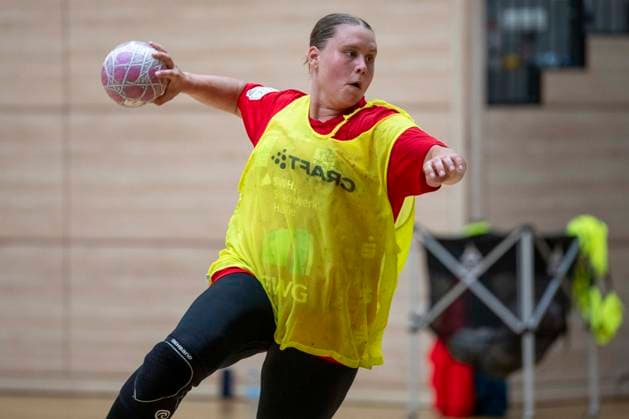 Handball Bundesliga Frauen,HBF, Saison 2026 2027-SV Union Halle-Neustadt Training Halle, Deutschland 09.Juli 2026: Im Bild:Neuzugang Valerie Smits (Halle) Halle Saale SWH Arena Sachsen-Anhalt Deutschland *** Women s Handball Bundesliga (HBF), 2026–2027 Season, SV Union Halle Neustadt Training, Halle, Germany, July 9, 2026. Pictured: New signing Valerie Smits, Halle, Halle-Saale, SWH Arena, Saxony-Anhalt, Germany