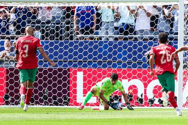 RECORD DATE NOT STATED FIFA World Cup, WM, Weltmeisterschaft, Fussball 2026 - Quarterfinals - France v Morocco Bono goalkeeper of Morocco saves Kylian Mbappe s player of France penalty during the FIFA World Cup quarterfinal match between France and Morocco, at Boston Stadium, in Foxborough, United States, on Thursday, July 09, 2026.(Foto: William Volcov Brazil Photo Press IMAGO) Sports Foxborough MA United States Copyright: xWILLIAMxVOLCOVx