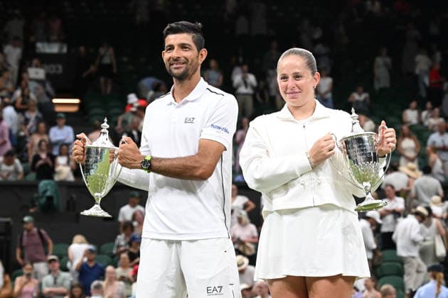 Tennis - Wimbledon 2026 - ITF - The Championships - 09 07 2026 - Tennis - Wimbledon 2026 - ITF - The Championships - 09 07 2026 - double mixte finale Ostapenko Arevalo contre Hunter Marc Polmans - Australie London  Copyright: xChryslenexCaillaud Psnewzx