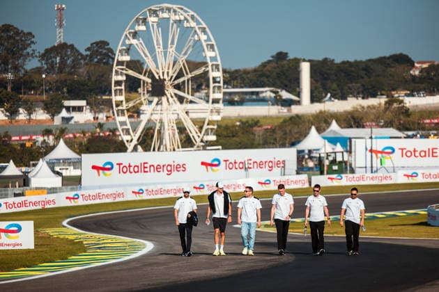 FIA WEC - 6 HOURS OF SAO PAULO 2026 20 FRIJNS Robin (nld), RAST RenÃ (ger), VAN DER LINDE Sheldon (zaf), BMW M Team WRT, BMW M Hybrid V8 20, Hypercar, Track walk, during the 6 Hours of Sao Paulo 2026, 4th round of the 2026 FIA World Endurance Championship, from July 10 to 12, 2026 on the Interlagos Circuit in Sao Paulo, Brazil -  Copyright: xAndreaxLorenzinax