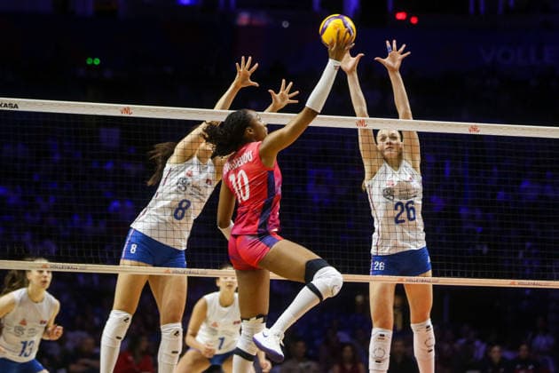 Serbia v France - Women s Volleyball Nations League BELGRADE, SERBIA - JULY 9: Fatoumata Fanguedou (10) of France in action during the 2026 FIVB Volleyball Women s Nations League match between the Serbia and France in Belgrade, Serbia, on July 9, 2026. Filip Stevanovic Anadolu Belgrade Serbia. Editorial use only. Please get in touch for any other usage.  Copyright: x2026xAnadoluxFilipxStevanovicx