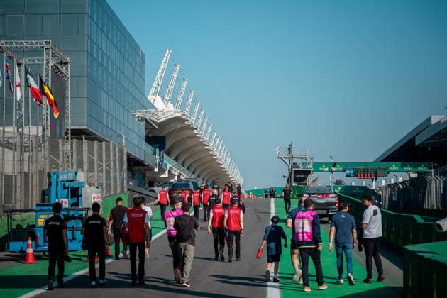 FIA WEC Rolex 6 Horas de São Paulo SaO PAULO, SP - 09.07.2026: FIA WEC ROLEX 6 HORAS DE SaO PAULO - The first day of competition for the FIA WEC Rolex 6 Hours of Sao Paulo begins with a track reconnaissance walk by the teams and drivers. The championship arrives this week at Interlagos, Sao Paulo, for the Rolex 6 Hours of Sao Paulo, between July 10th and 12th. (Photo: Luis Franca Fotoarena) x2982354x  LuisxFranca